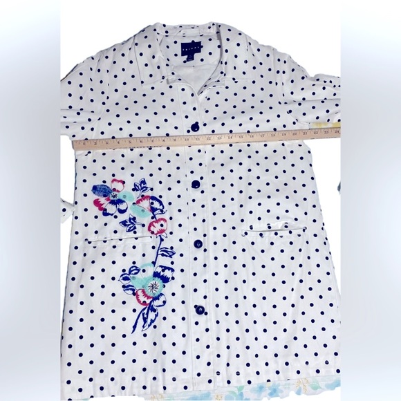 EUC TRIBAL COAT SIZE L - Picture 6 of 8